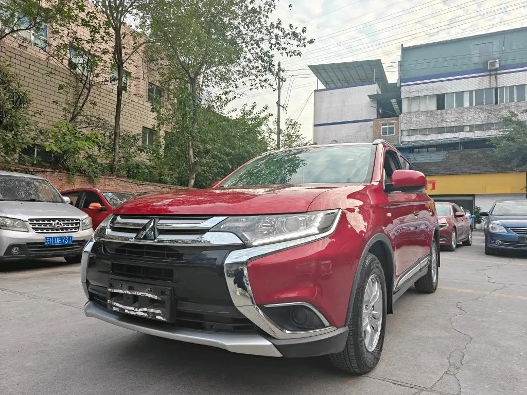 Mitsubishi Outlander  из Китая