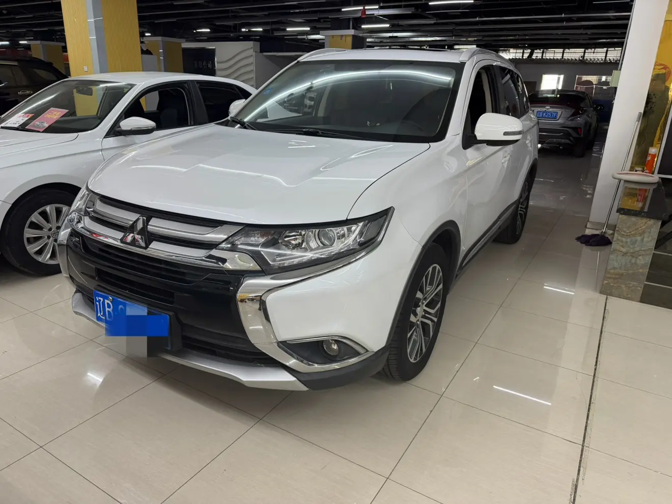 Mitsubishi Outlander  из Китая