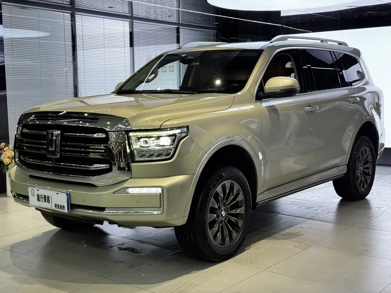 Tank 500  из Китая