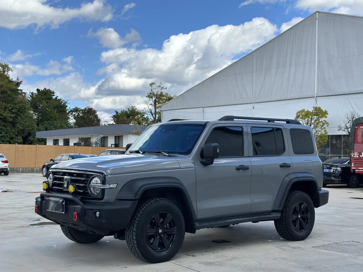 Tank 300  из Китая