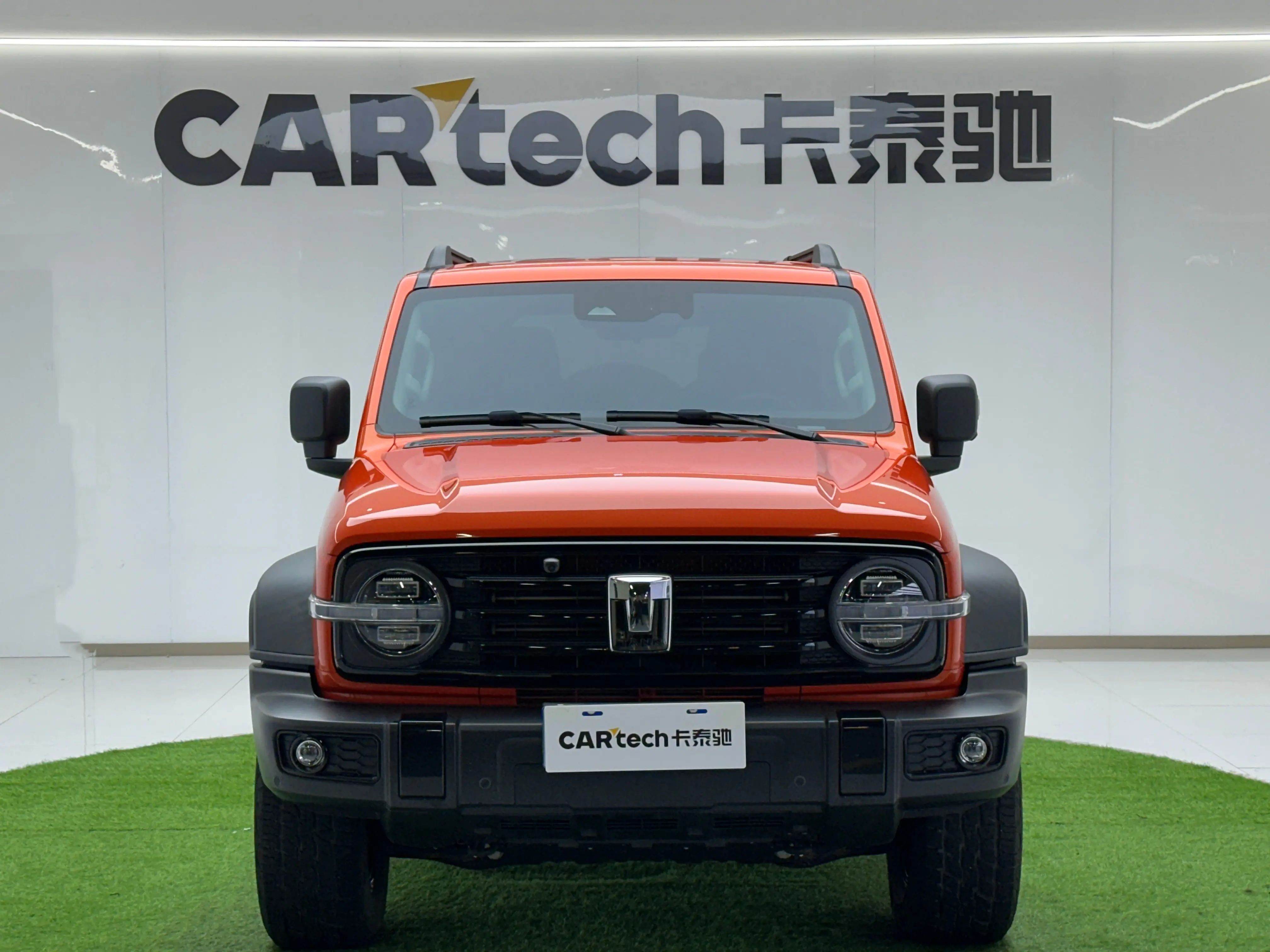 Tank 300  из Китая