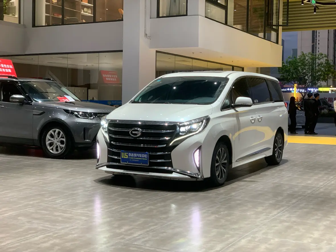 GAC Trumpchi M8  из Китая
