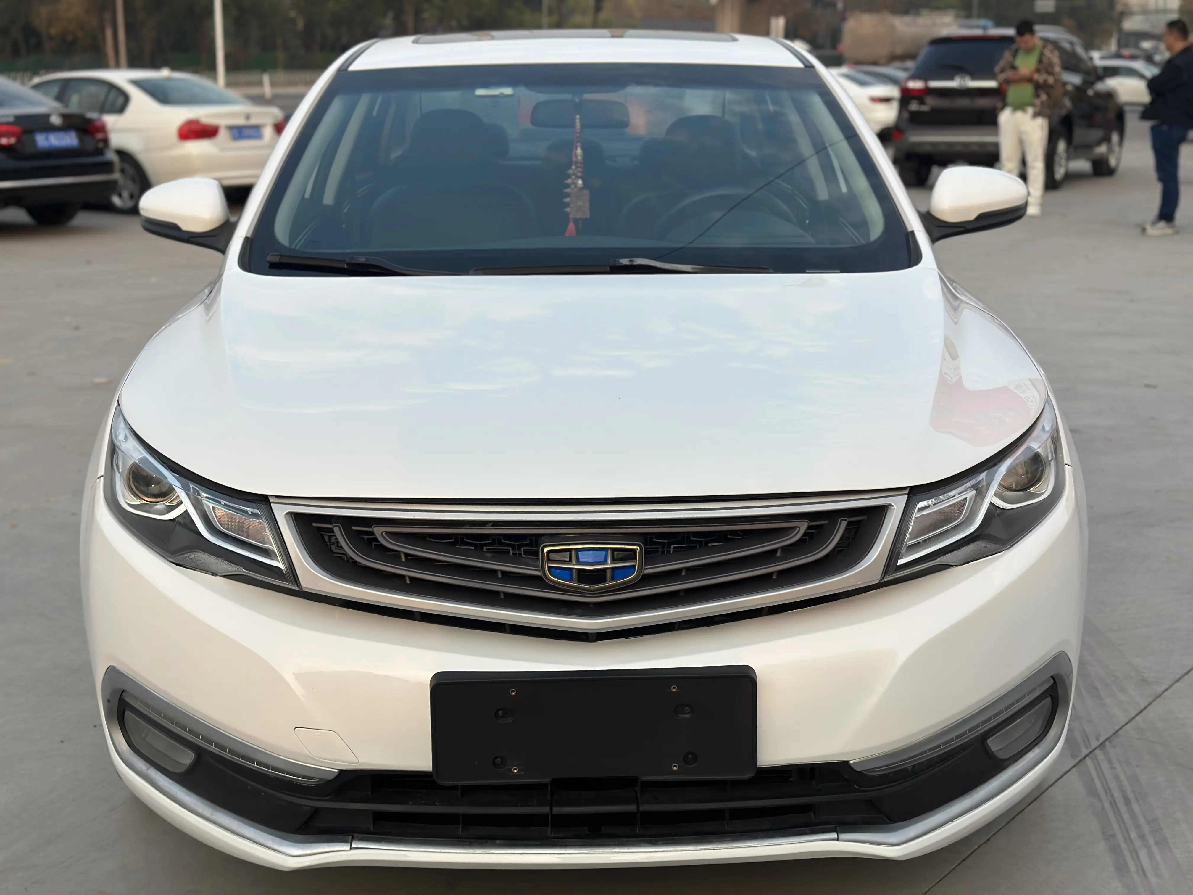 Geely Emgrand GL  из Китая