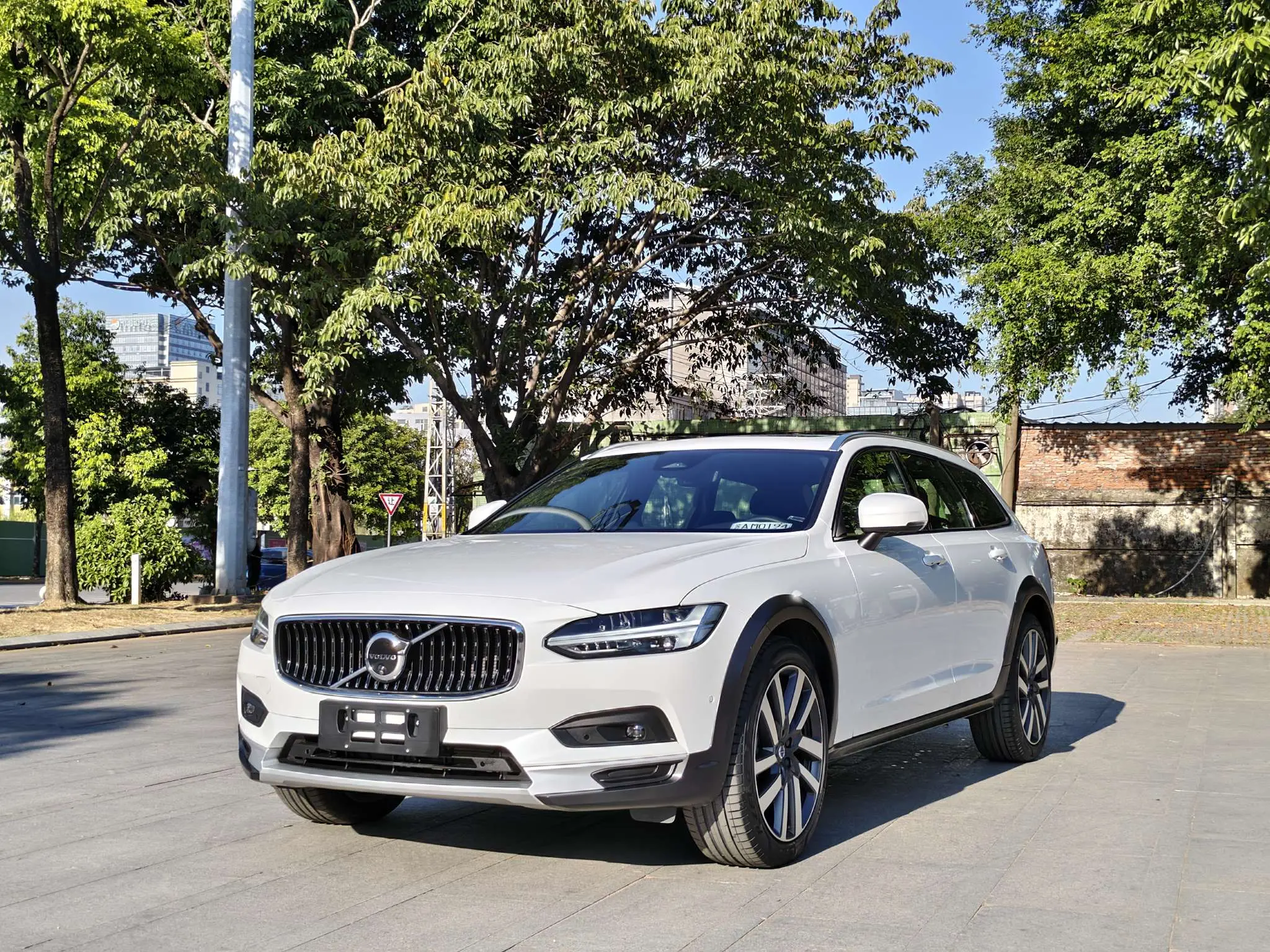 Volvo V90  из Китая