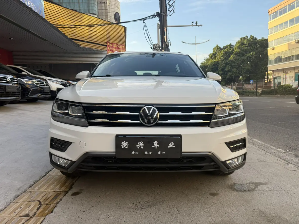 Volkswagen Tiguan L  из Китая