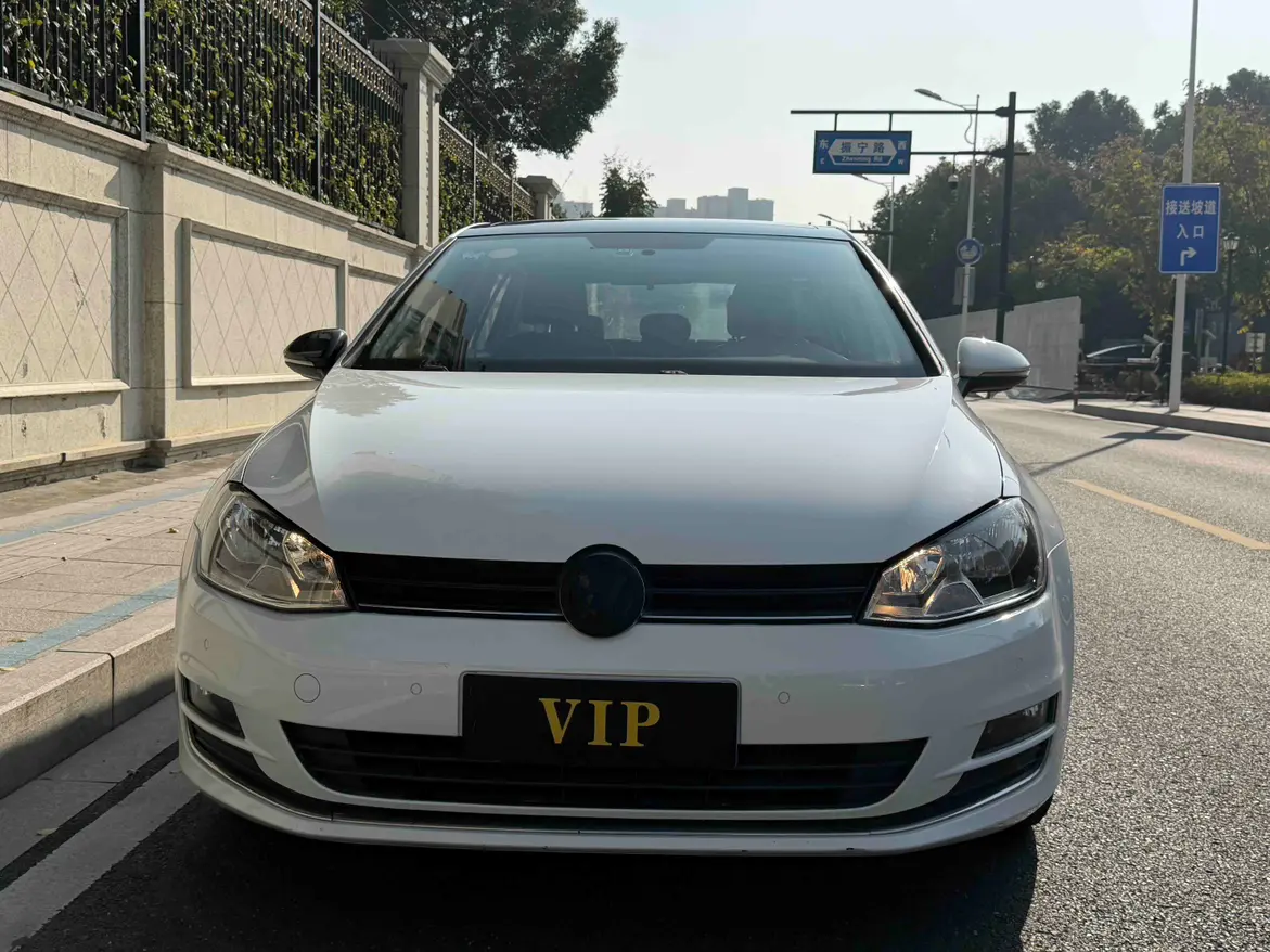 Volkswagen Golf  из Китая