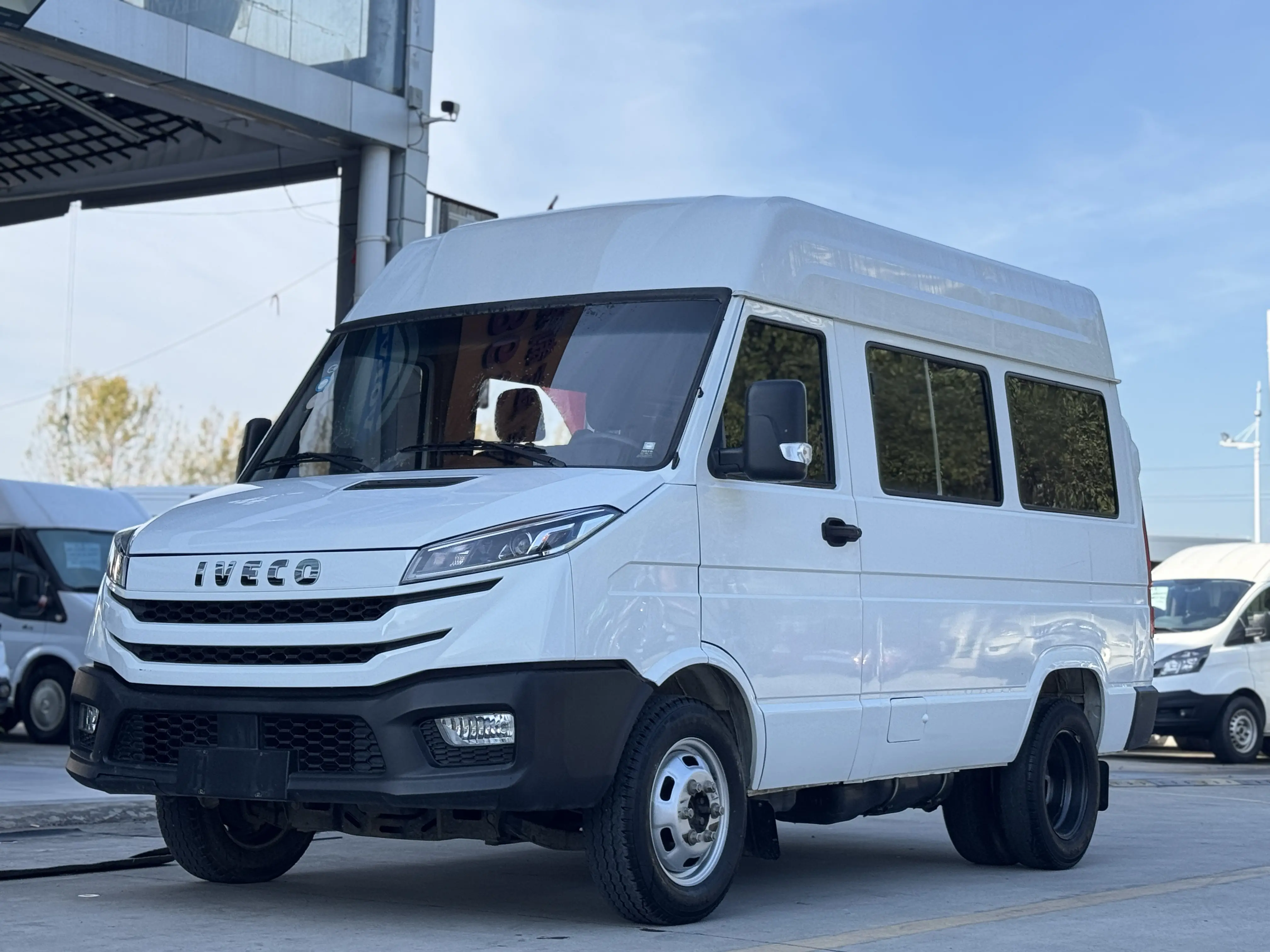Iveco proud  из Китая