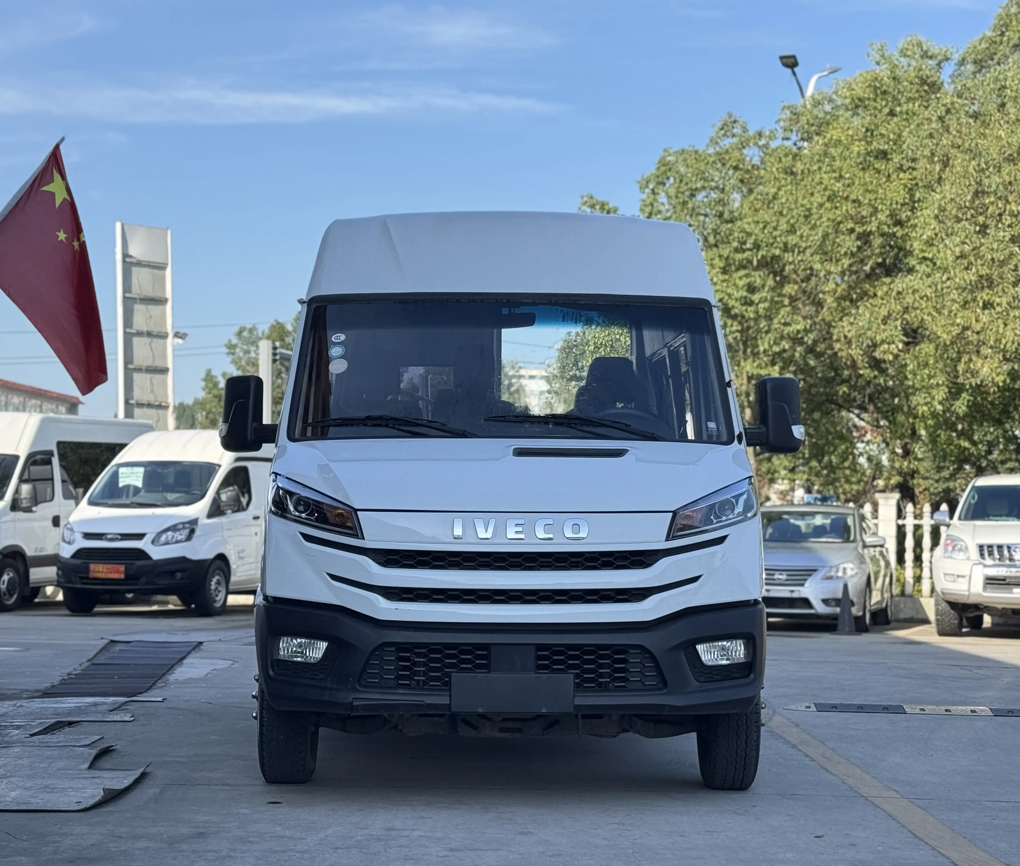 Iveco proud  из Китая