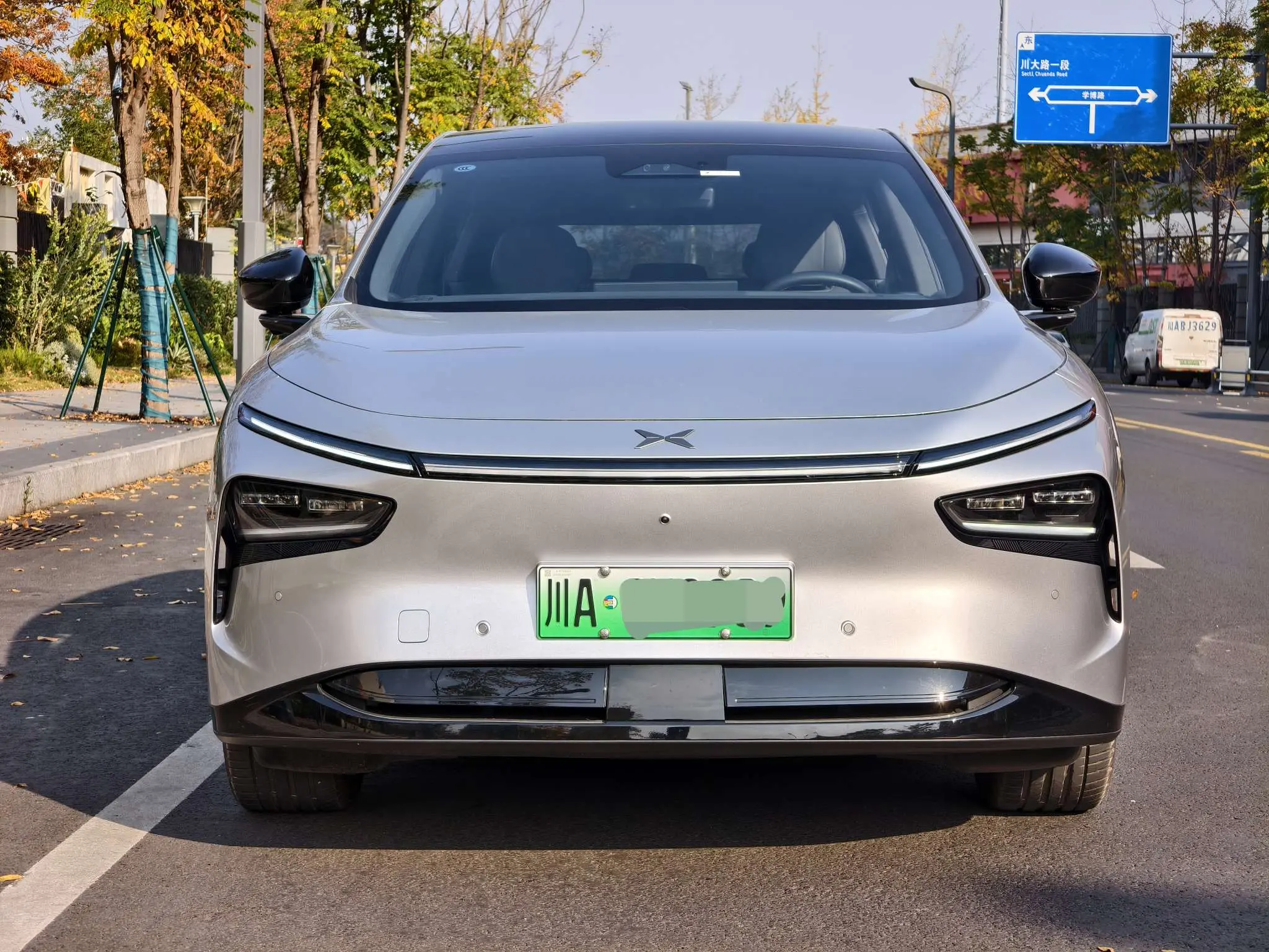 Xpeng G7  из Китая