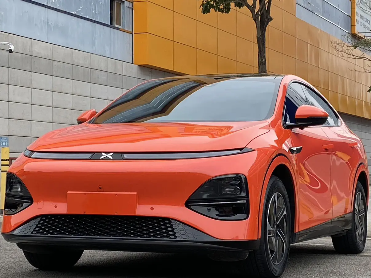 Xpeng G6  из Китая