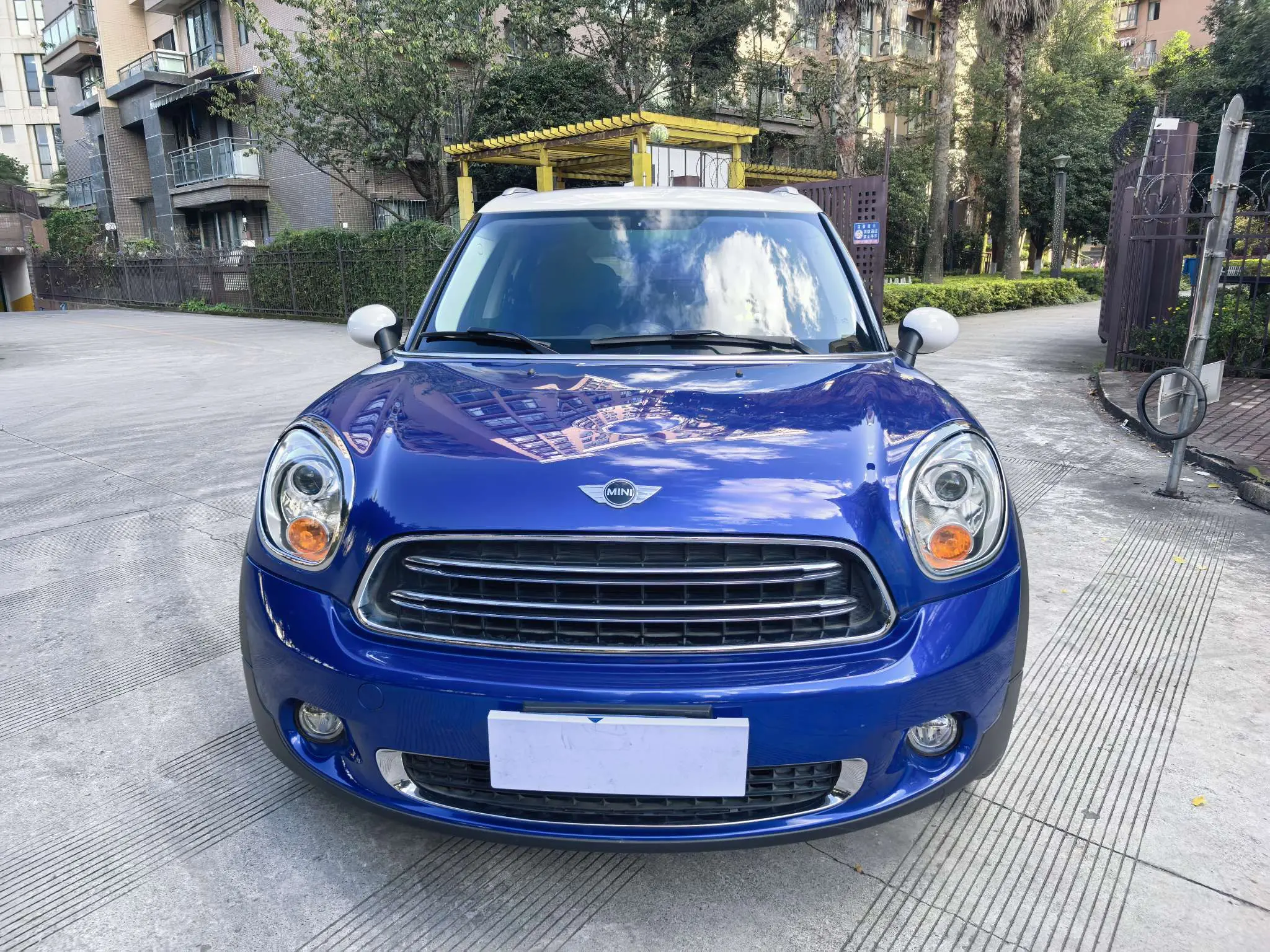 MINI COUNTRYMAN  из Китая