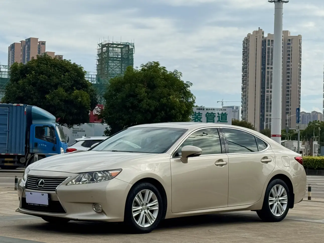 Lexus ES  из Китая