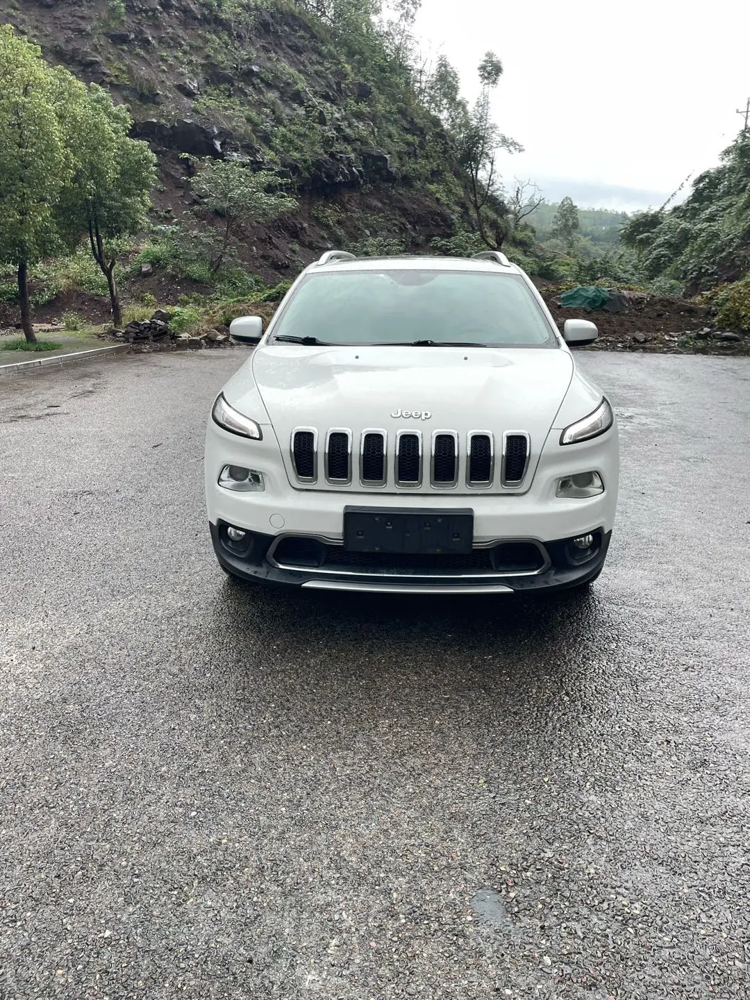Jeep Cherokee  из Китая