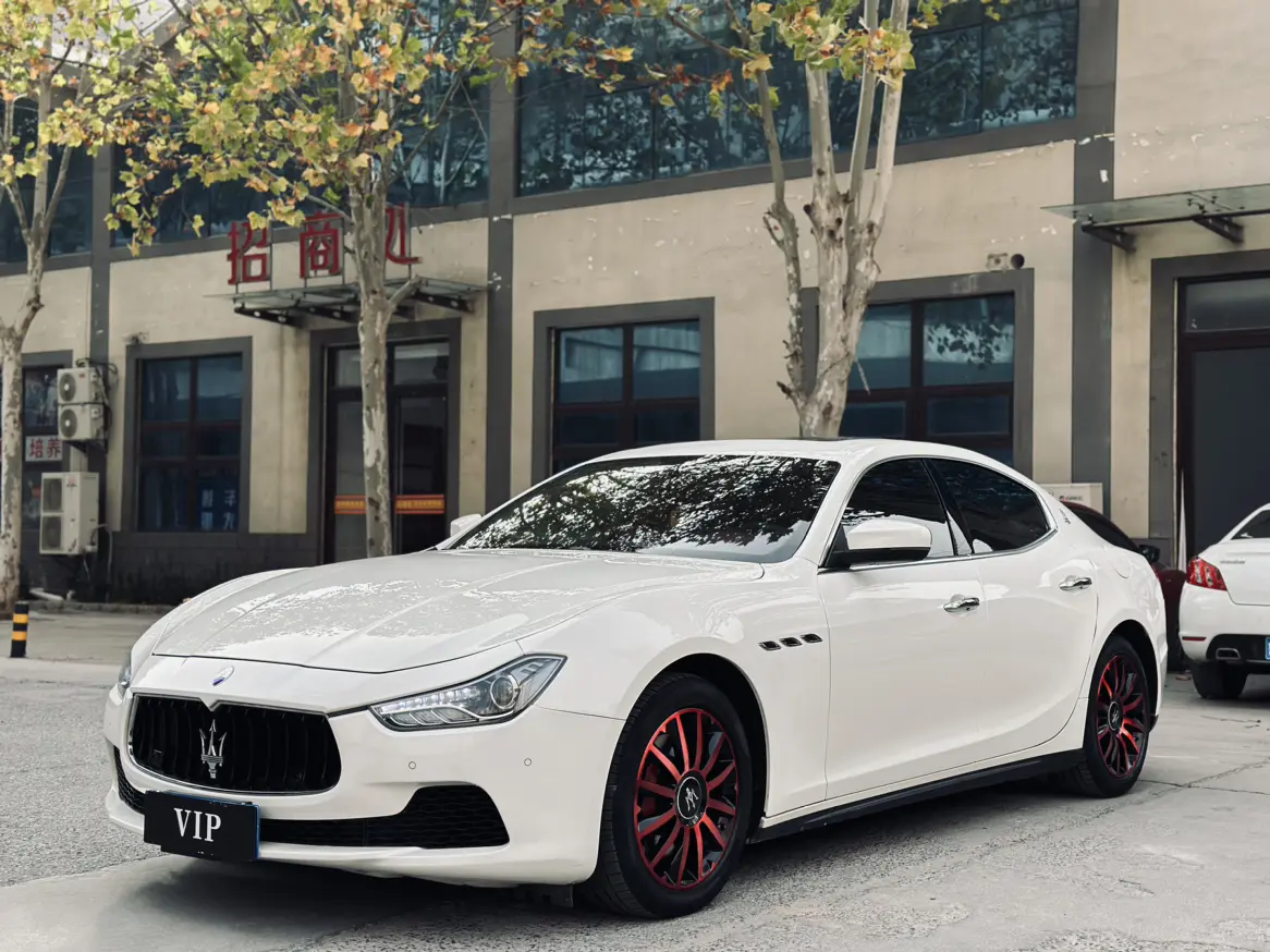 Maserati Ghibli  из Китая