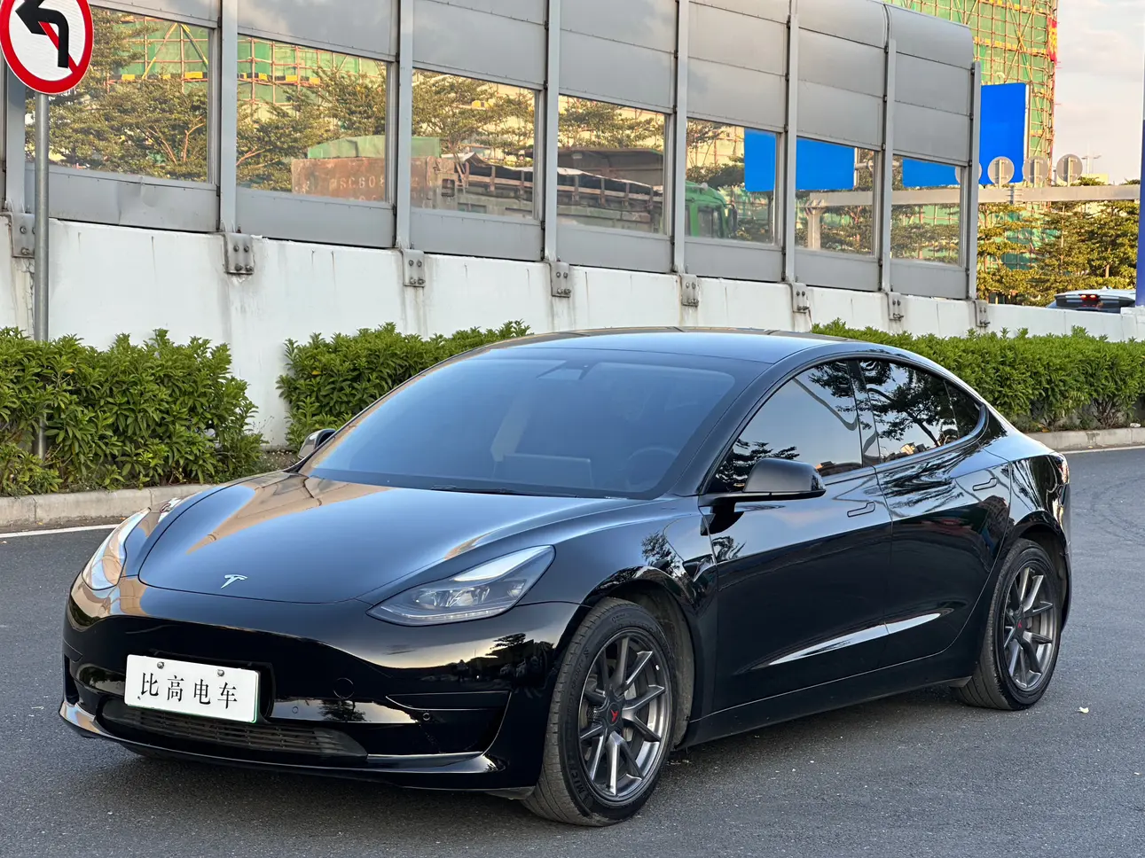Tesla Model 3  из Китая