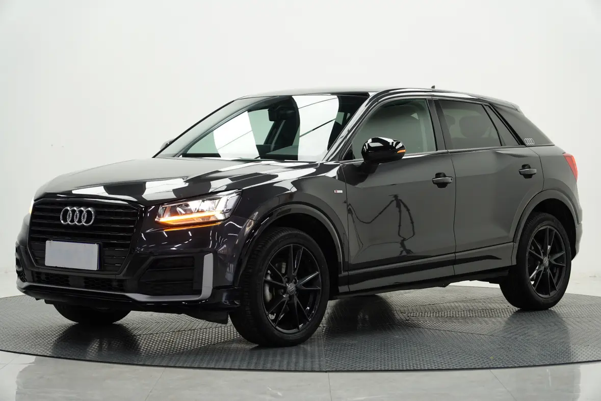 Audi Q2L