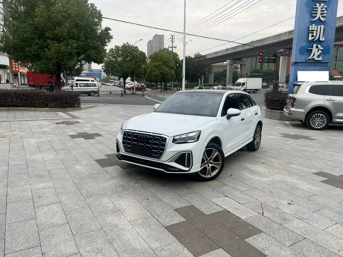 Audi Q2L  из Китая