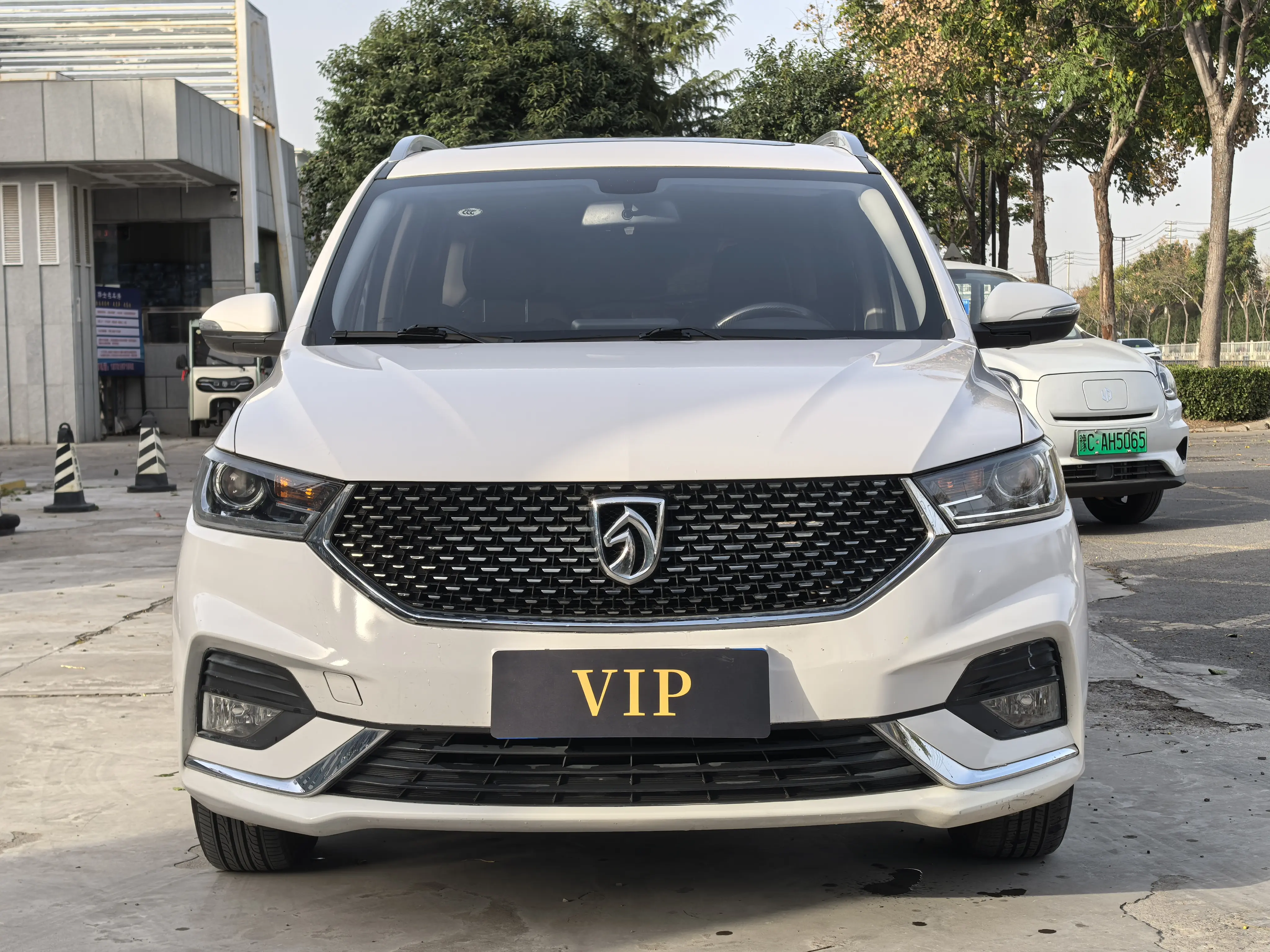 Baojun 360  из Китая