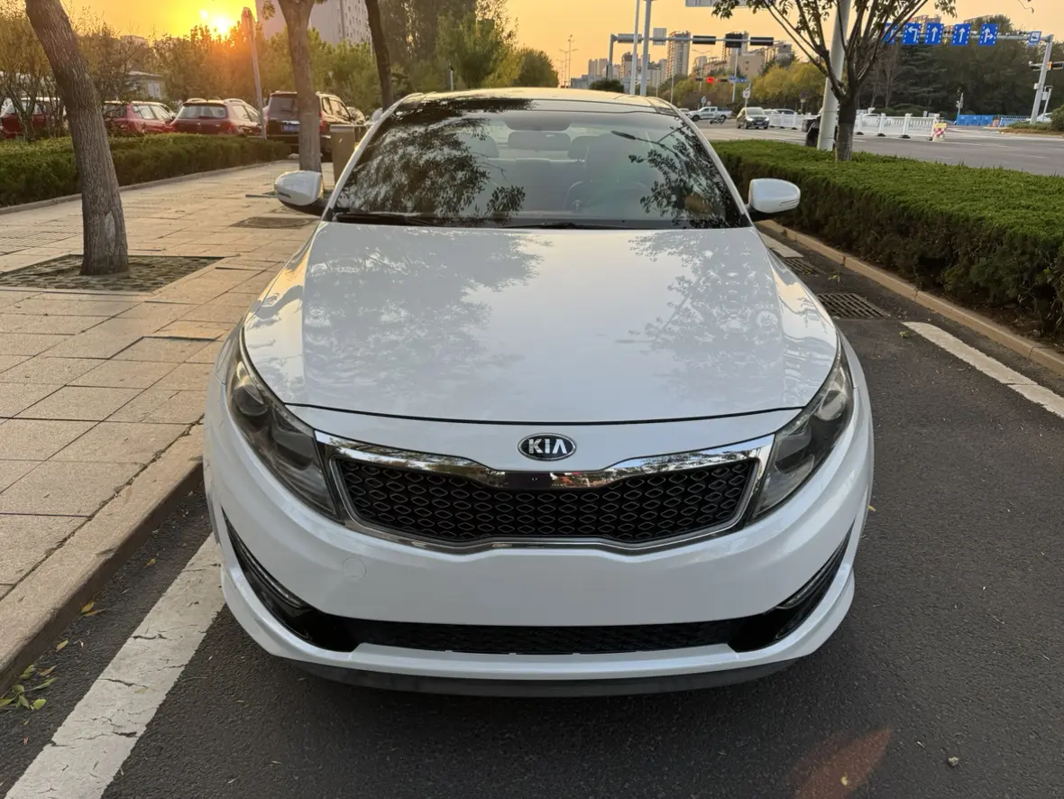 Kia K5  из Китая