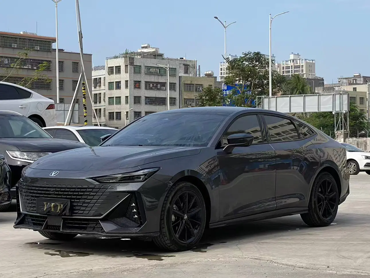 Changan UNI-V  из Китая