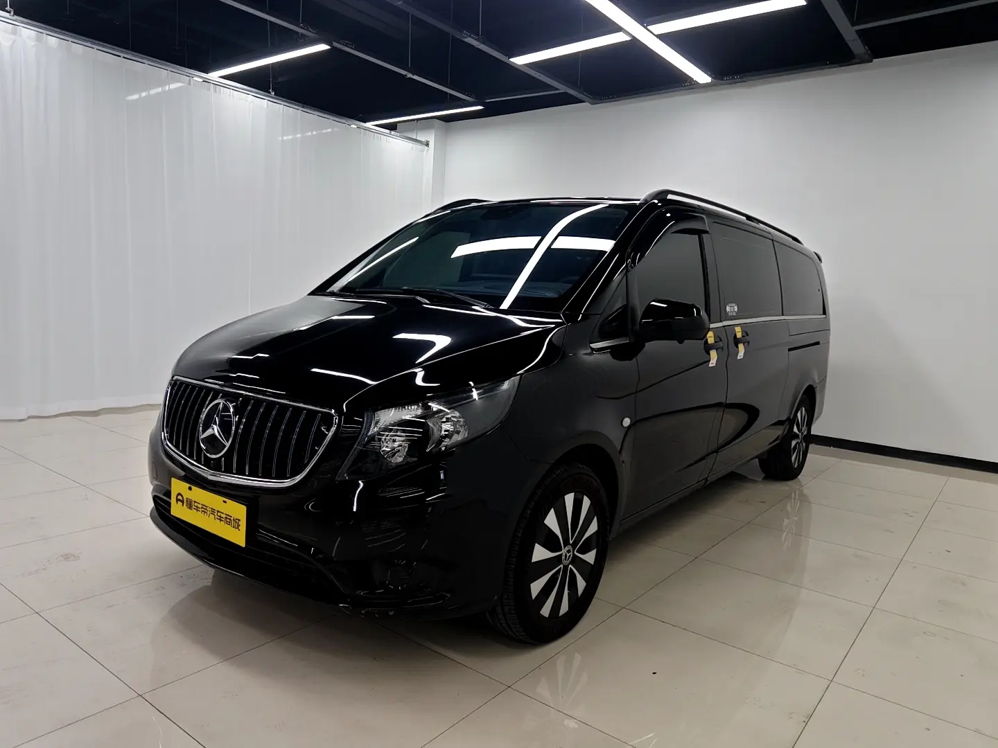 Mercedes-Benz Vito  из Китая