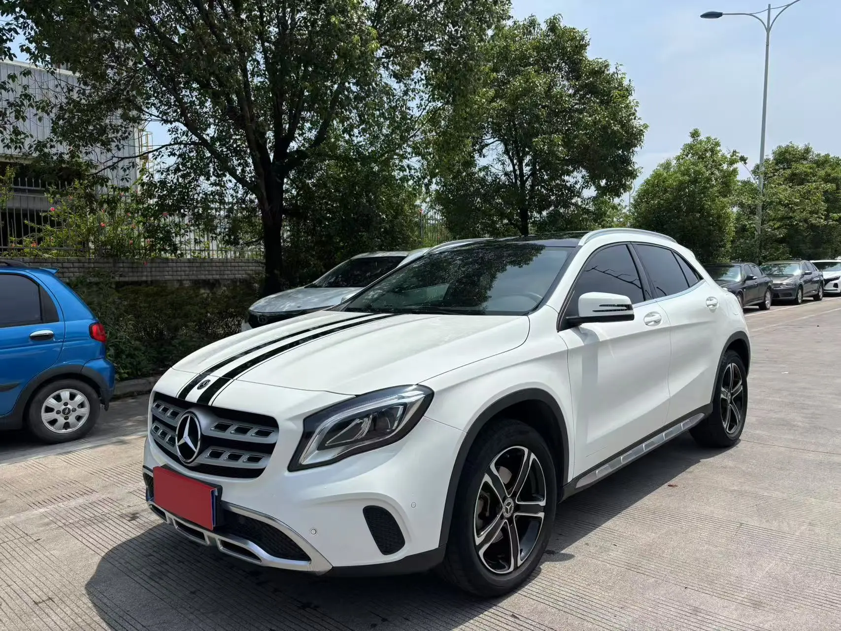 Mercedes-Benz GLA  из Китая