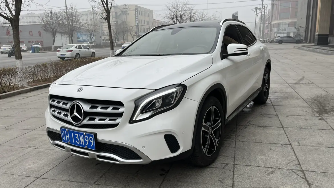 Mercedes-Benz GLA  из Китая