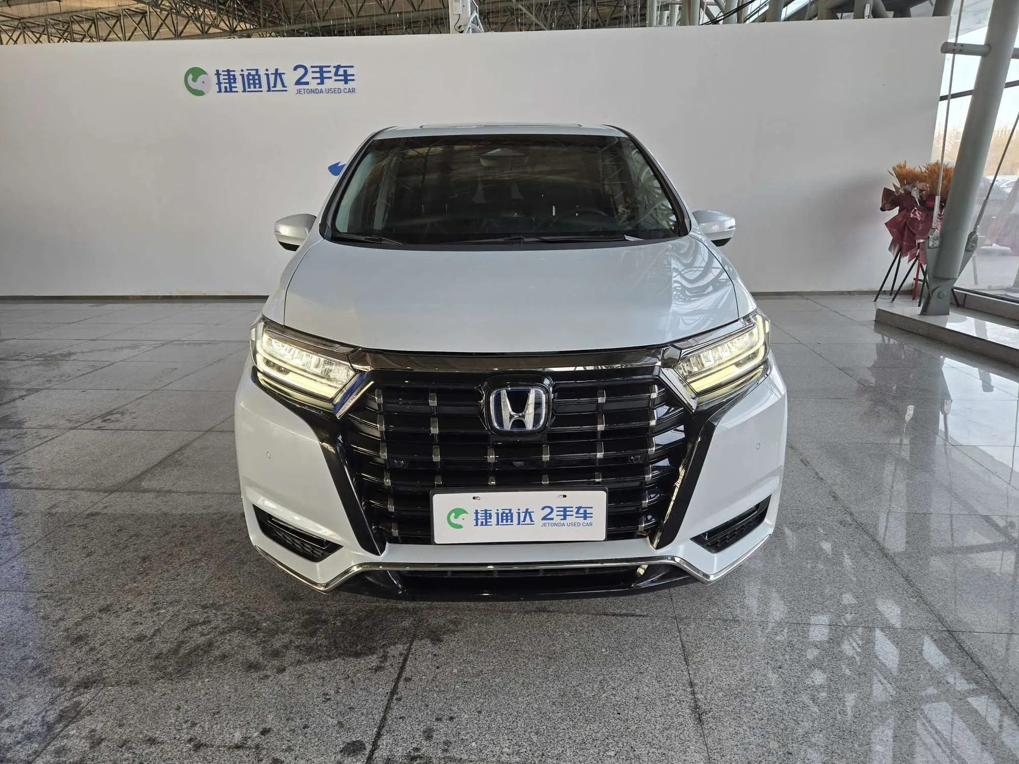 Honda Elysion (Alison)  из Китая