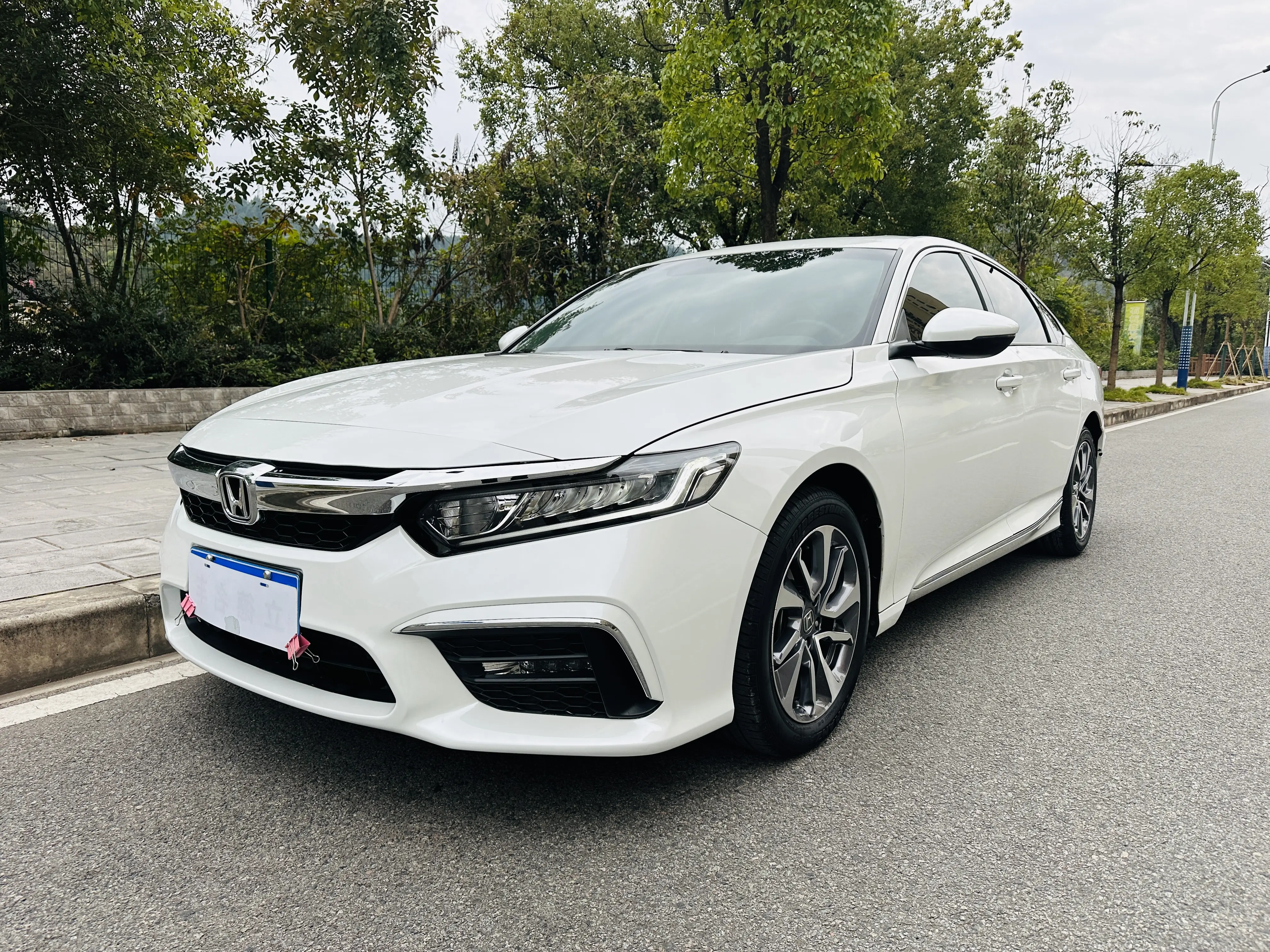 Honda Inspire (Yingshipai)  из Китая