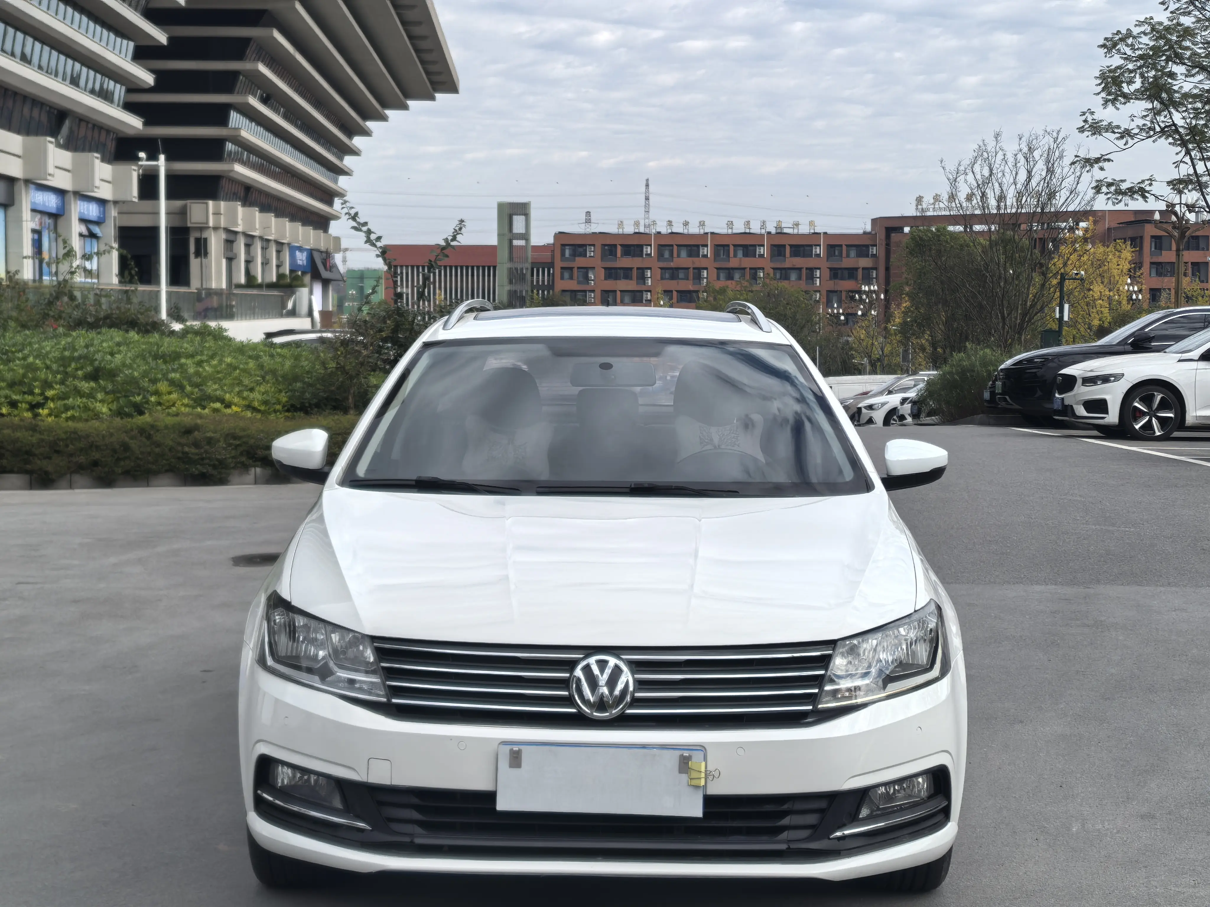 Volkswagen Langxing  из Китая