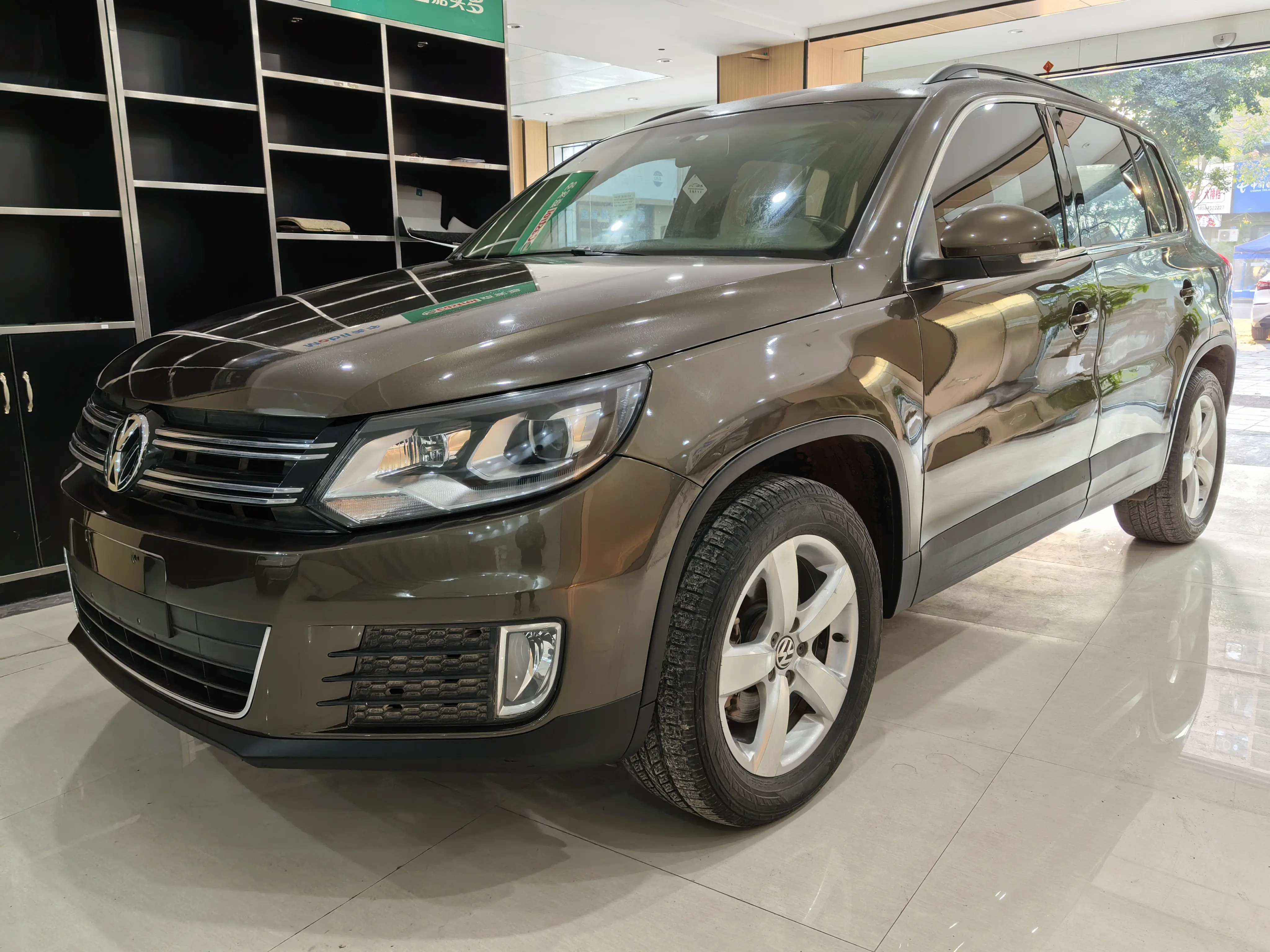 Volkswagen Tiguan  из Китая