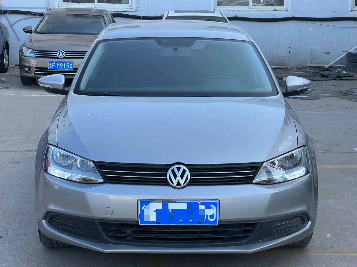 Volkswagen Sagitar  из Китая