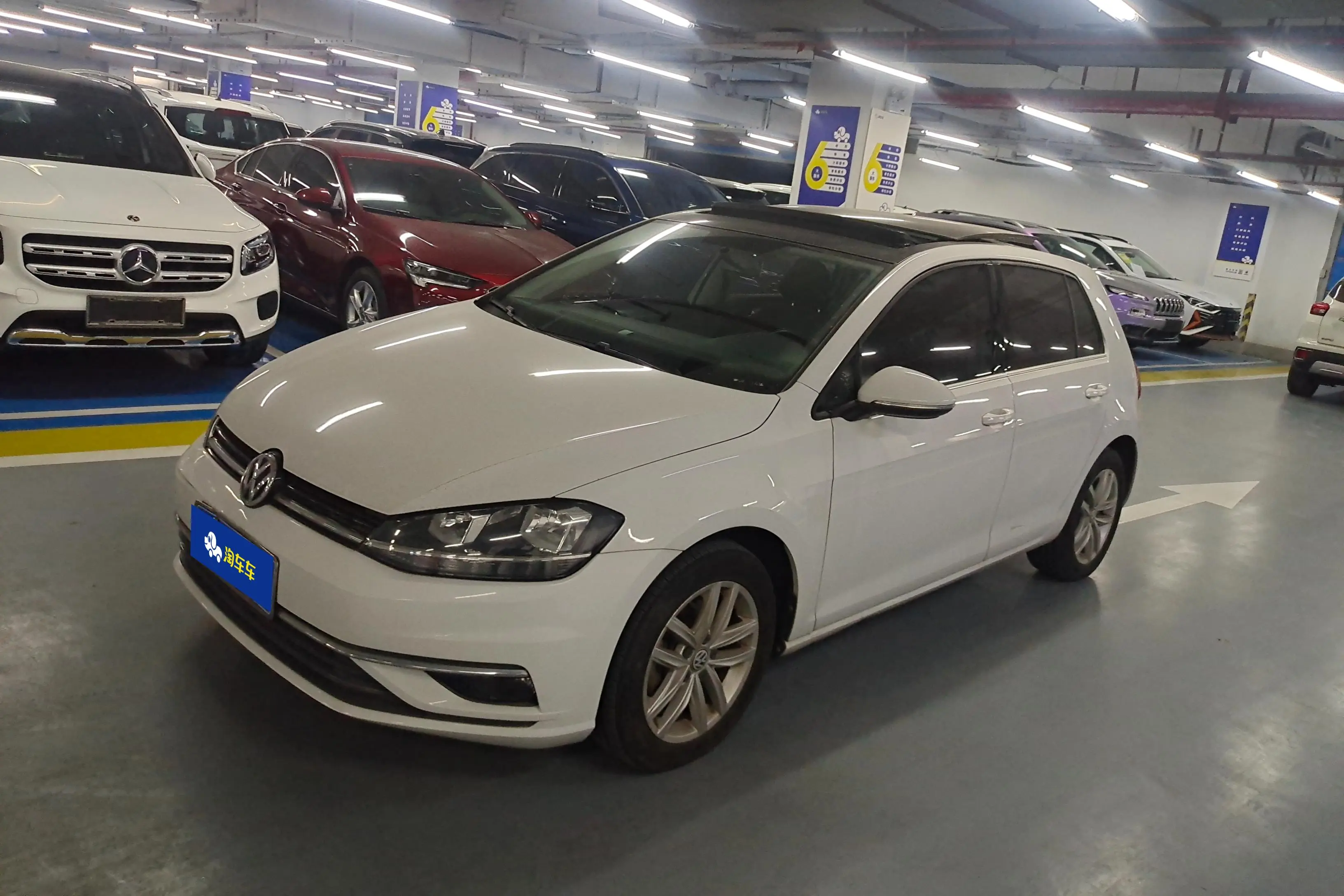 Volkswagen Golf  из Китая