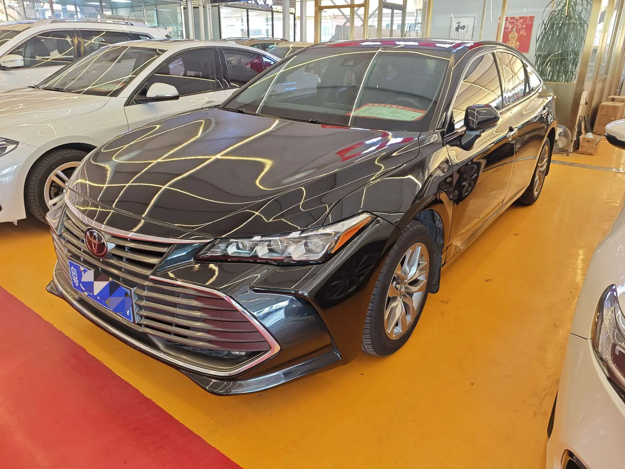 Toyota Avalon (Asian dragon)  из Китая