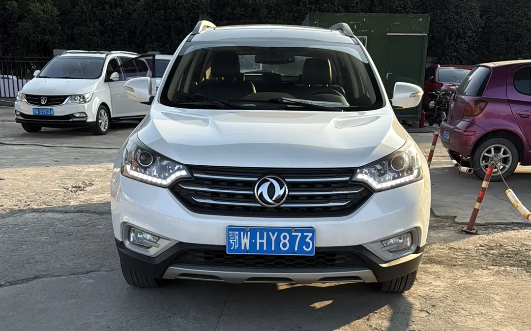 Dongfeng Fengshen AX7  из Китая