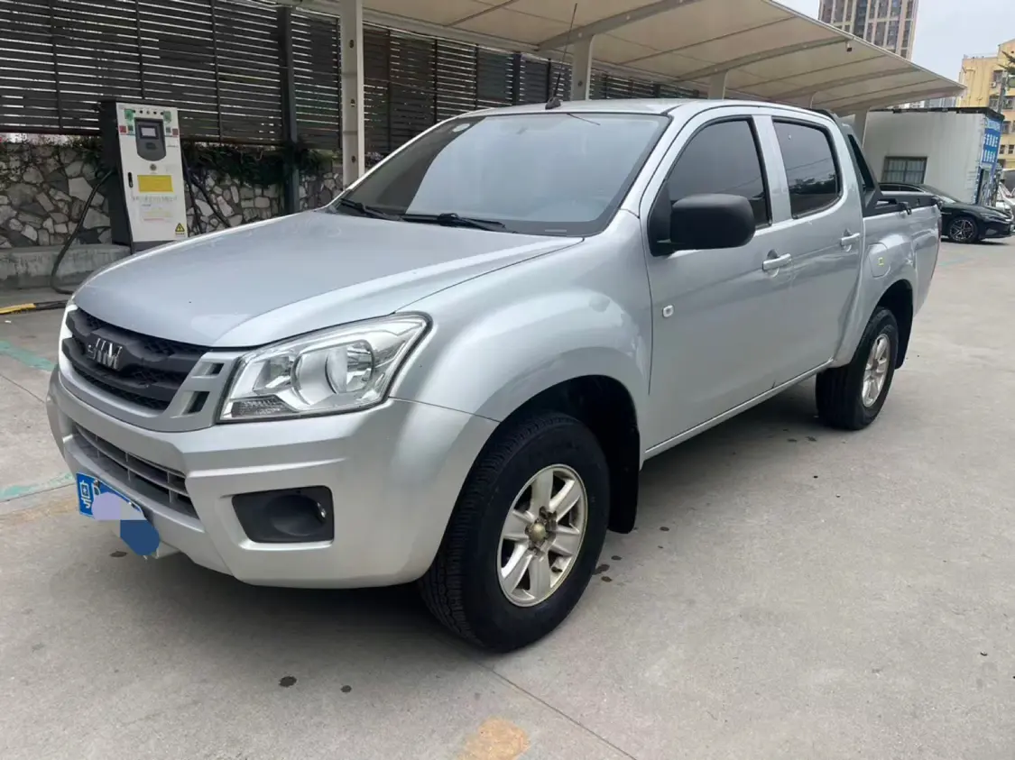Isuzu RE-MAX  из Китая