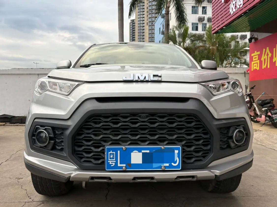 Jiangling Domain Tiger 7  из Китая