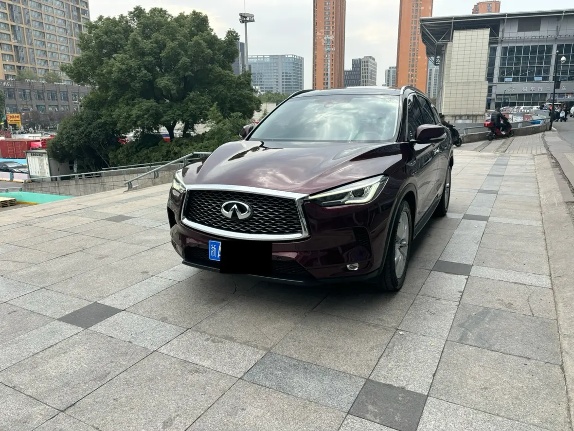 Infiniti QX50  из Китая