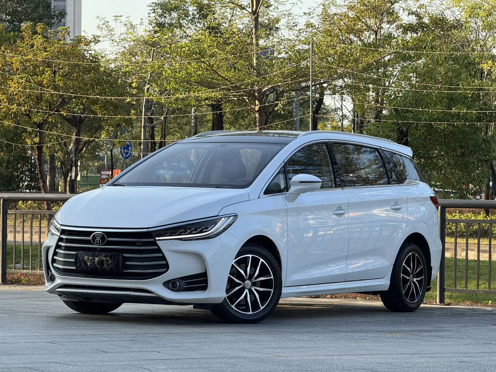 BYD Song MAX  из Китая