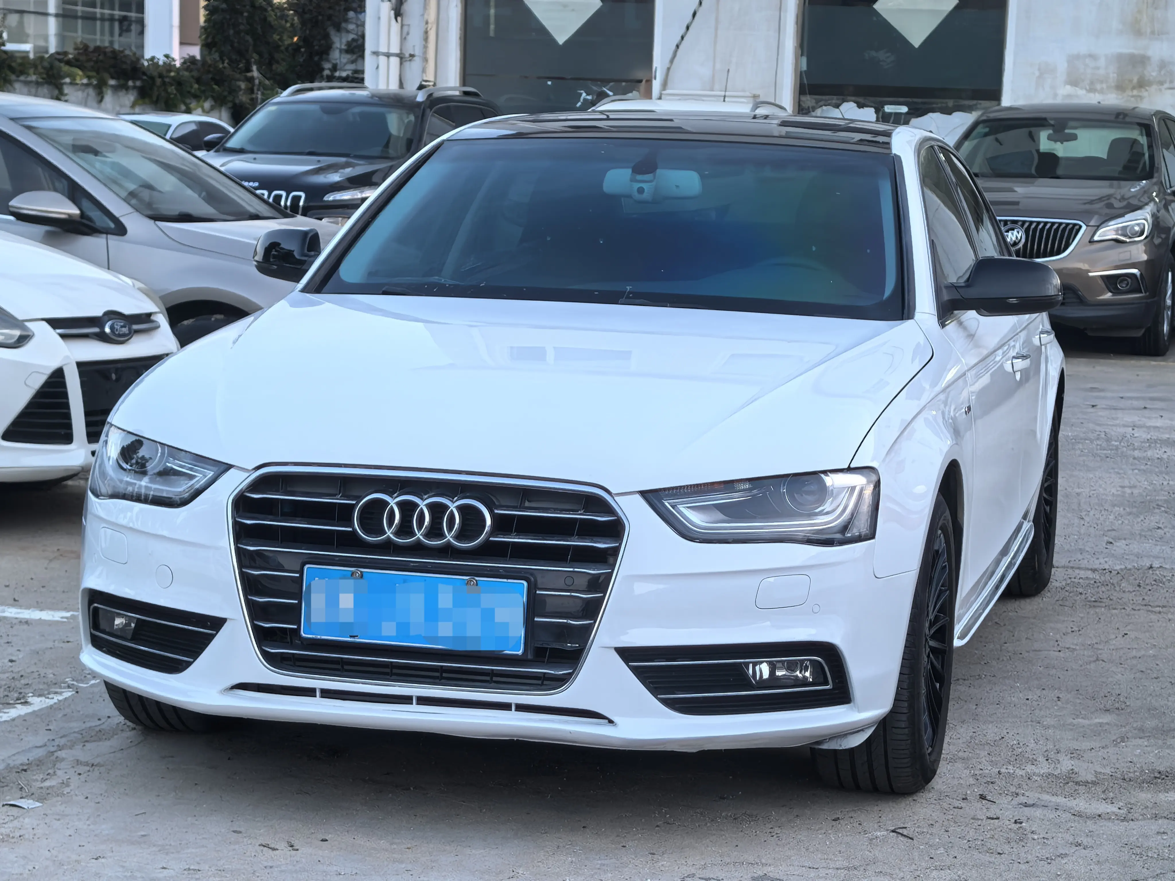 Audi A4L  из Китая
