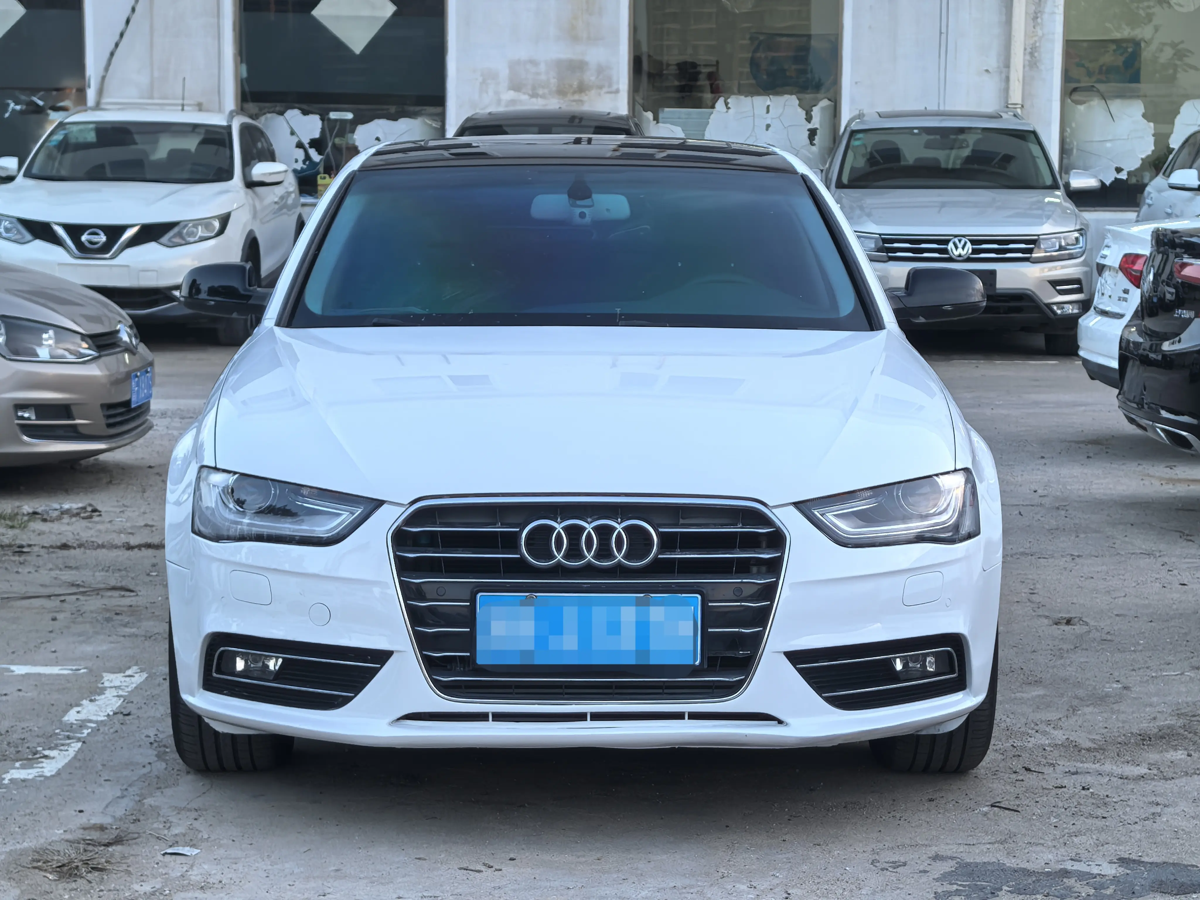 Audi A4L  из Китая