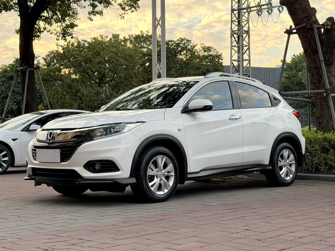 Honda Vezel (Binzhi)  из Китая