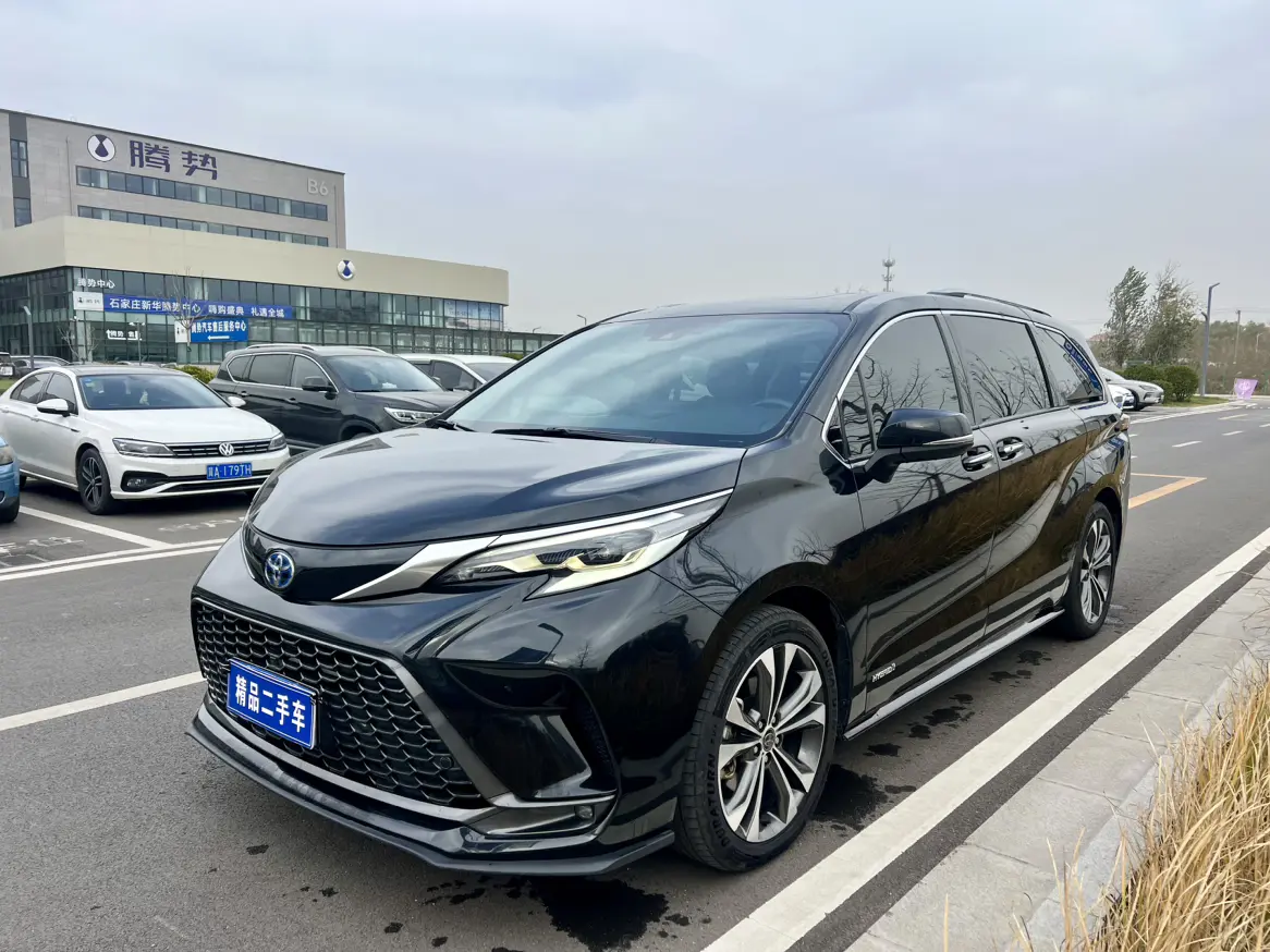 Toyota Granvia  из Китая