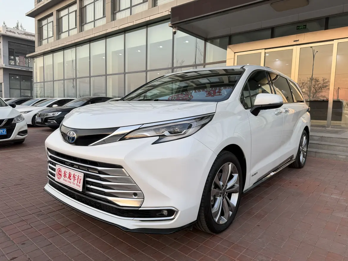 Toyota Sienna  из Китая