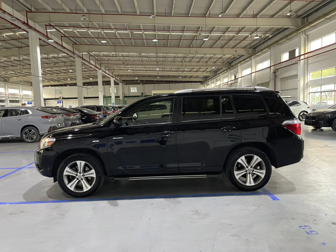 Toyota Highlander  из Китая