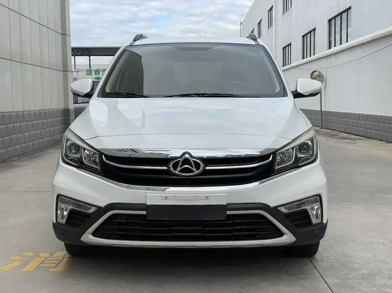 Oshan Changan Auchan A800  из Китая