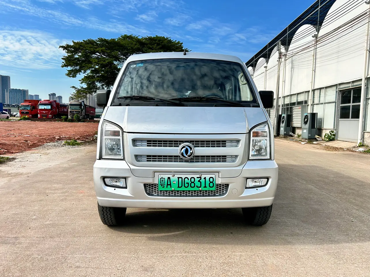 Dongfeng Xiaokang EC36  из Китая