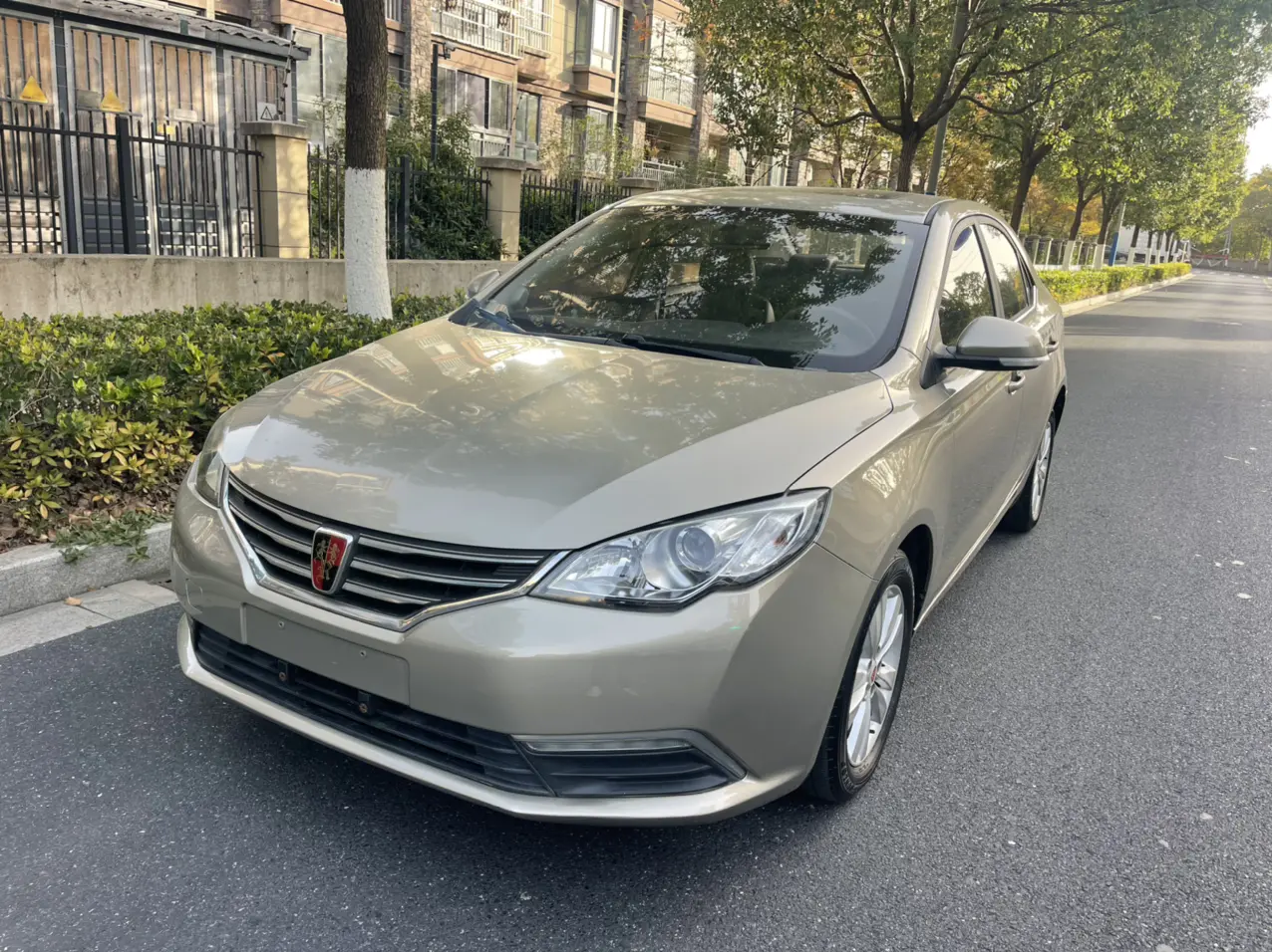 Roewe 360  из Китая