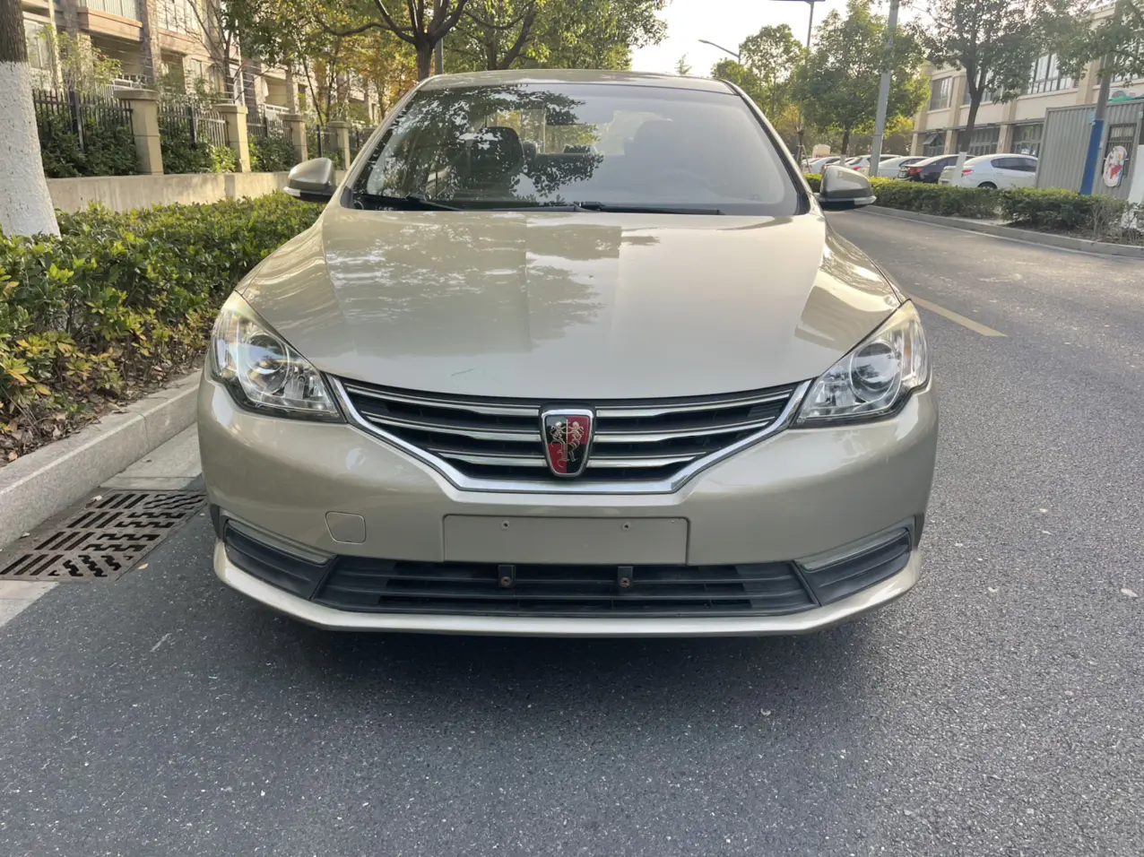 Roewe 360  из Китая