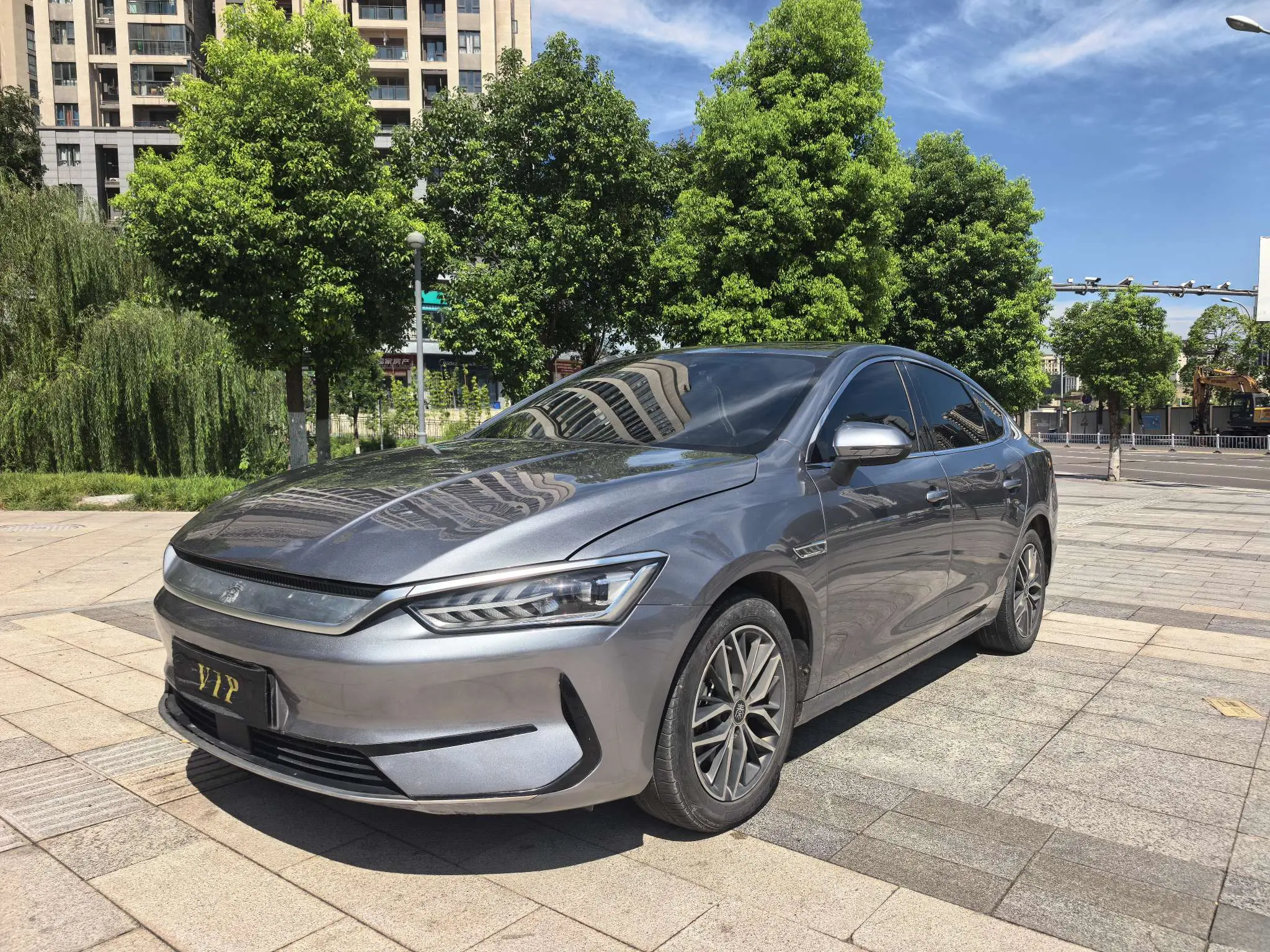BYD Qin PLUS EV  из Китая